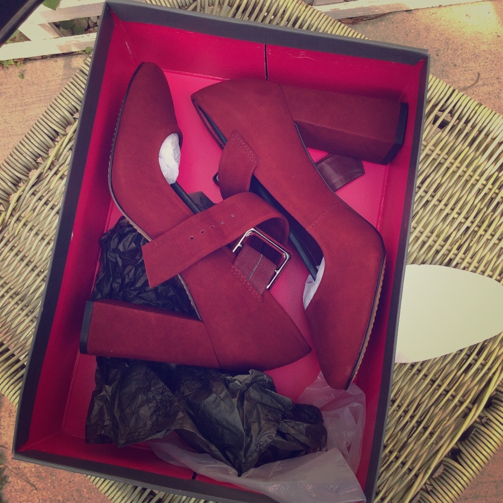 Vince Camuto heels